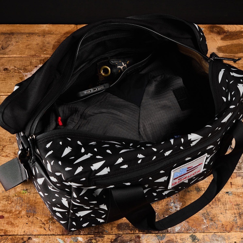Goruck Kit 32L (Includes Shoulder Strap) Reflective Spearhead Bags Accessories Black / White | DE-TXB712043